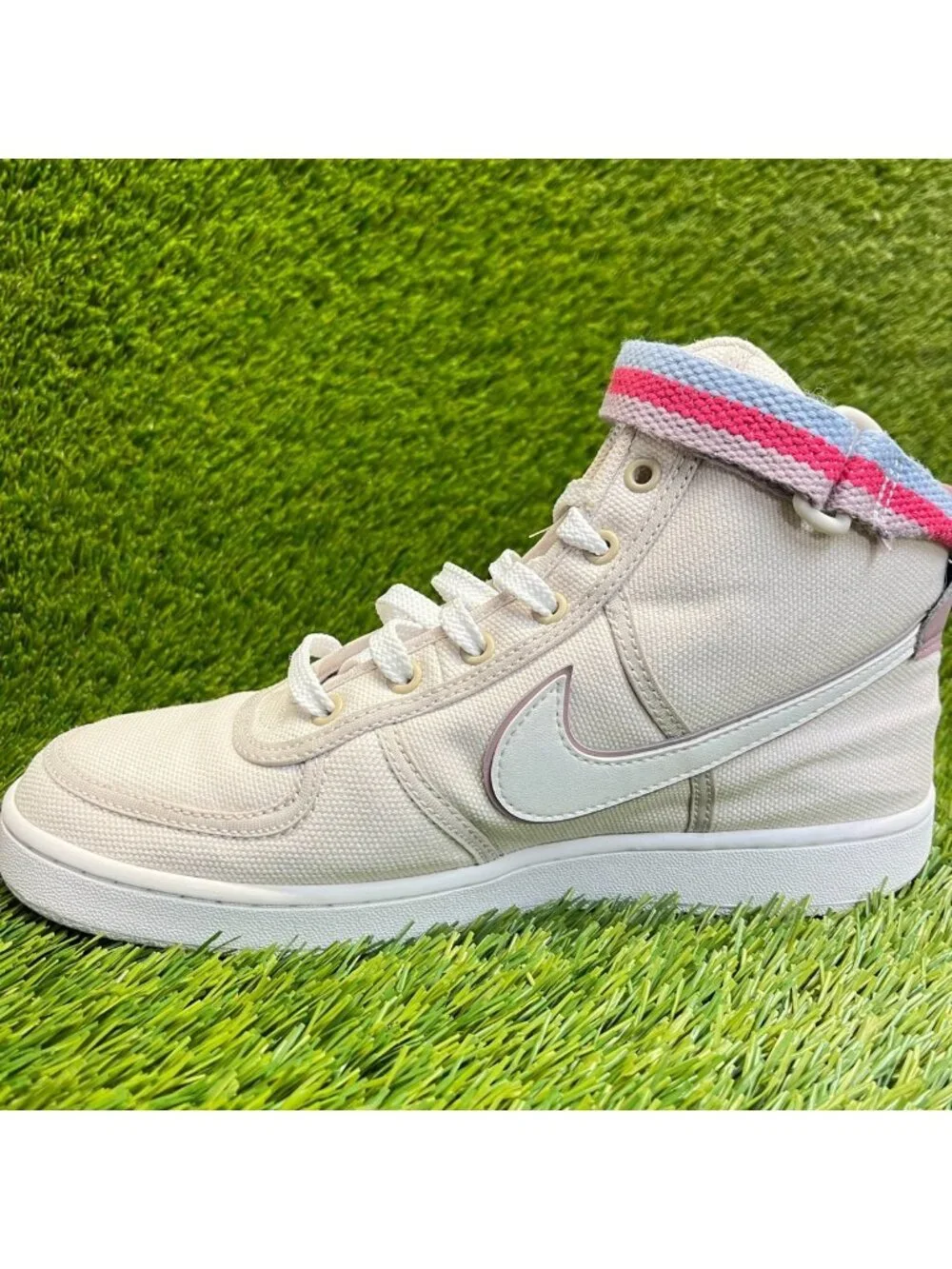 Nike Vandal High Supreme Girls Size 6Y Beige White Pink Athletic Shoes Sneakers